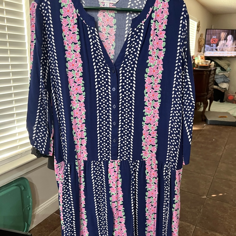 Southern Tide Blue and Pink Sundress with 3/4 Cuffed Sleeves and V-Neck